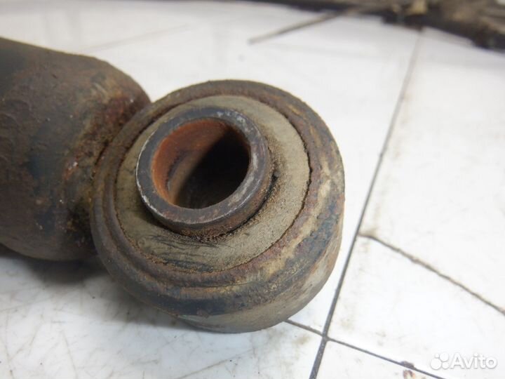 Амортизатор задний Pajero Sport Montero K9