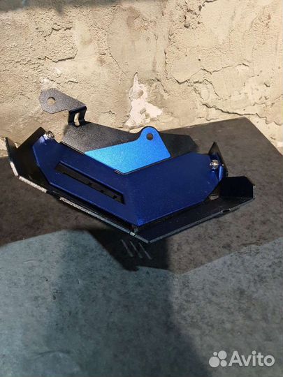 Кожух бочка антифриза Yamaha MT-09