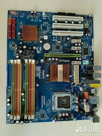 Материнская плата с процессором