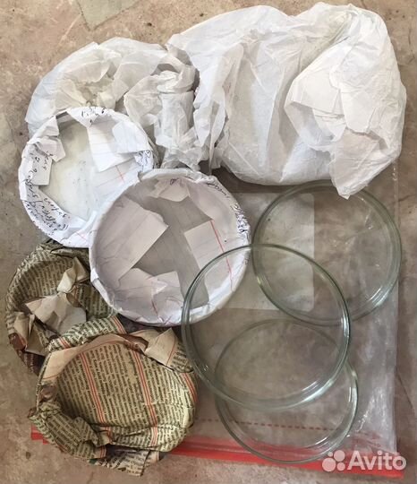 Лабораторные чашки Петри