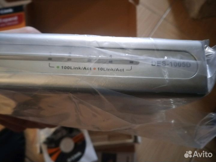 Коммутатор D-link DES-1005D (switch)