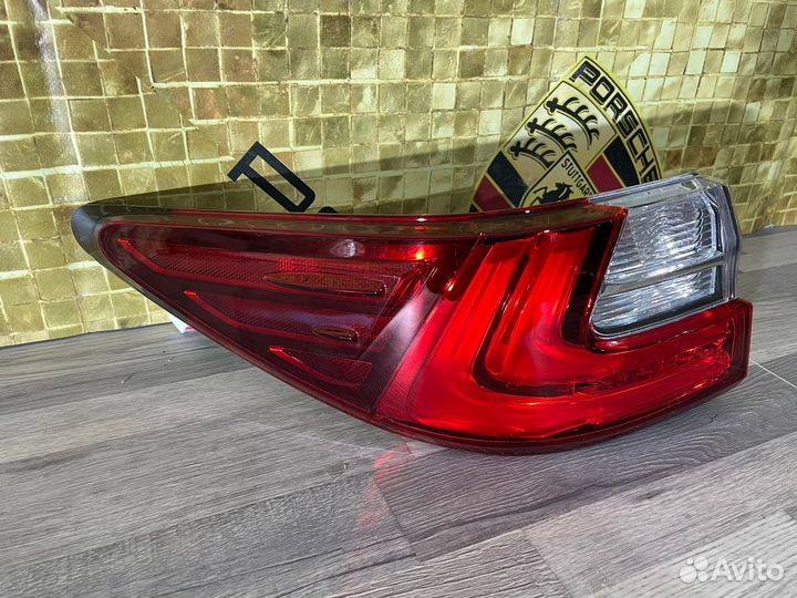 Фонарь задний левый наружный Lexus ES 15+ LED