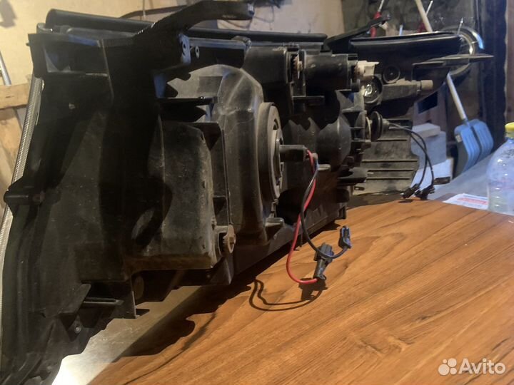 Фары на toyota land cruiser 200 2007-2011