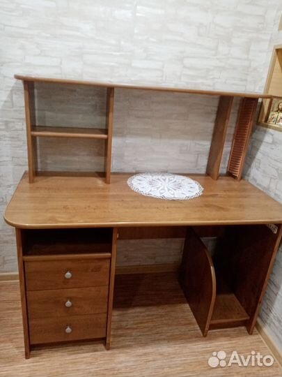 Компьютерный - письменный стол бу
