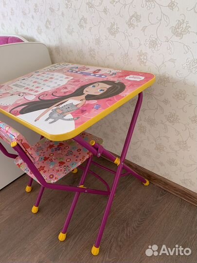 Детский стол и стул