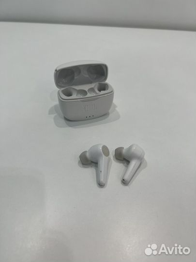 Беспроводные наушники JBL Tune 215 tws