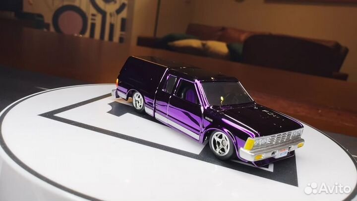 Hot wheels rlc Nissan 720 King Cab