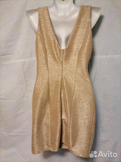 Платье золотистое