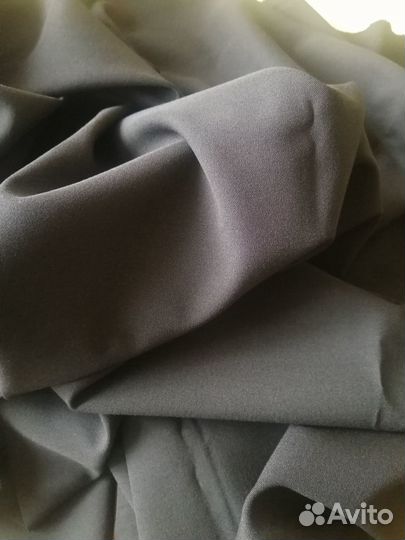 Отрез костюмной ткани 1м