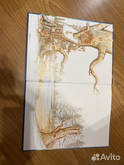 Книга Новогодний сюрприз Энас