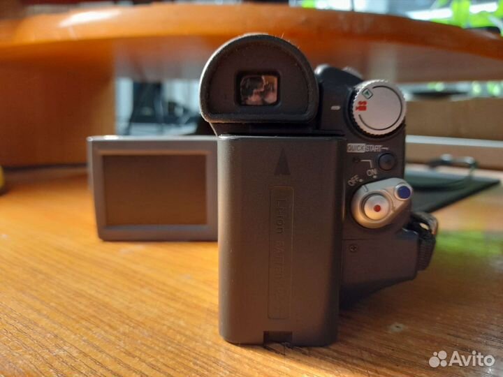 VHS камера panasonic NV-GS11