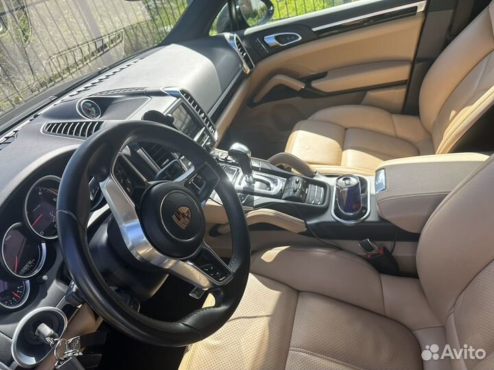 Porsche Cayenne 3.0 AT, 2016, 170 000 км