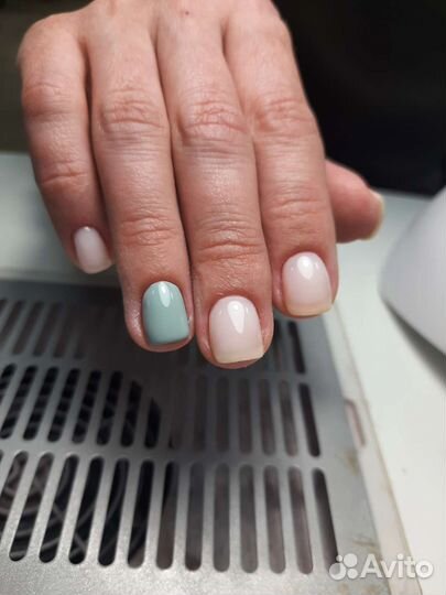 Маникюр и оформление бровей на дому