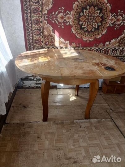 Стол