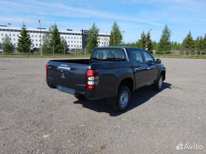 Mitsubishi L200 2.4 МТ, 2022