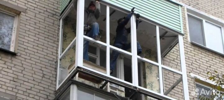 Остекление балконов и лоджий в рассрочку B0177