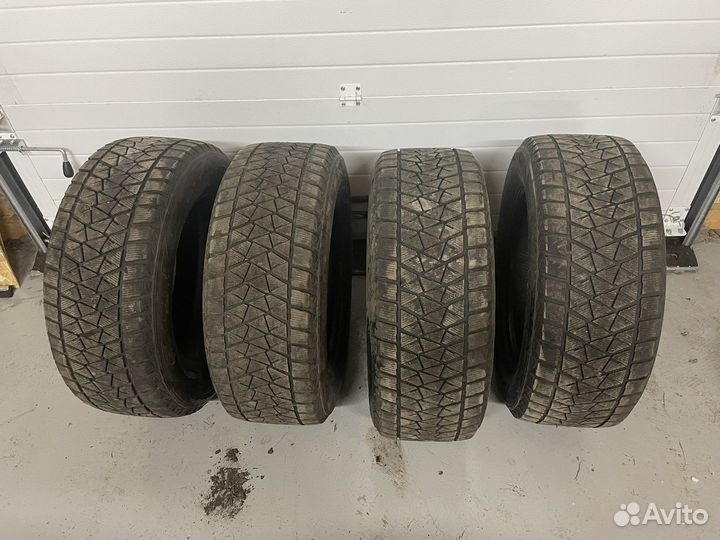 Bridgestone Blizzak DM-V2 265/60 R18 110R