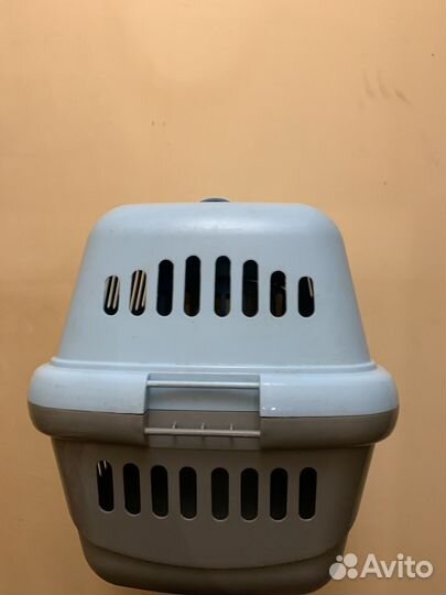 Переноска для животных. (пластиковая )