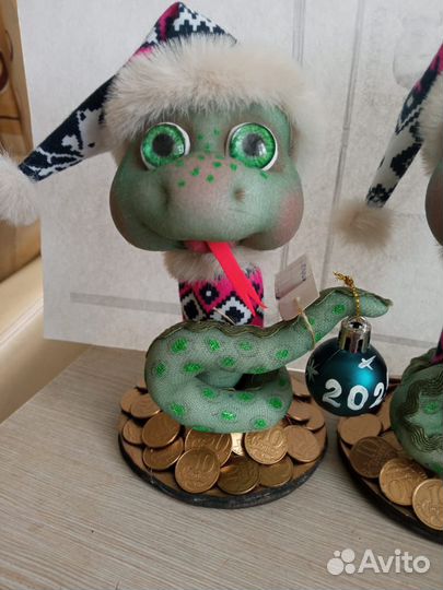 Змейка ручная работа