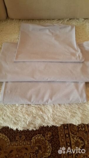 Комплекты постельного белья 1.5 сп. и наволочки