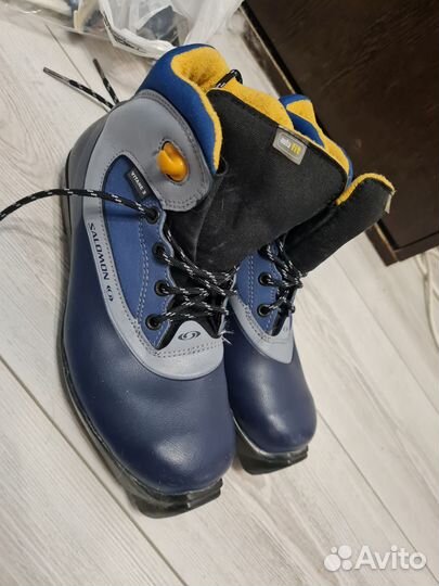 Лыжные ботинки 35 размер salomon