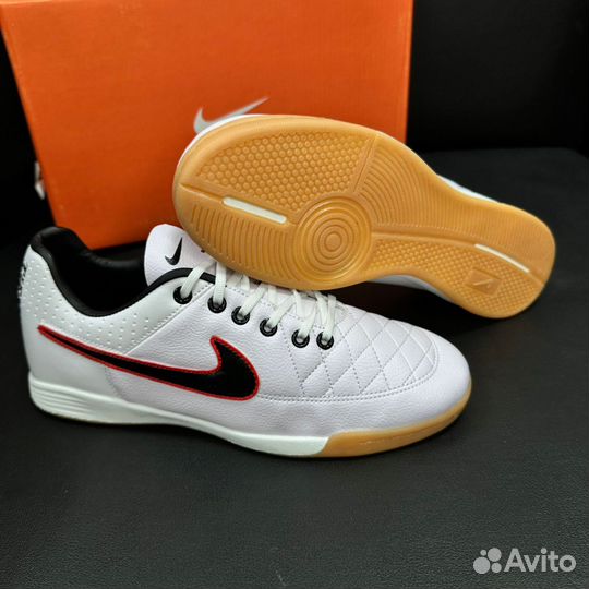 Футзалки nike tiempo 38/39/40