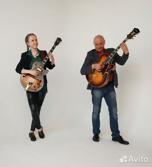 Живая музыка. Дуэт гитаристов