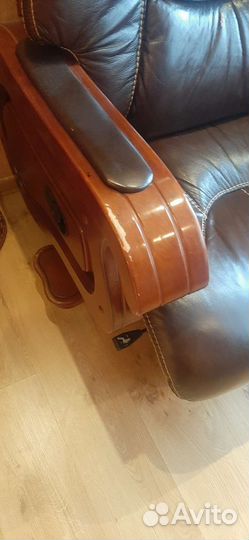 Кожаное кресло руководителя бу