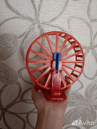 Колесо для хомяка, 15 см диаметр