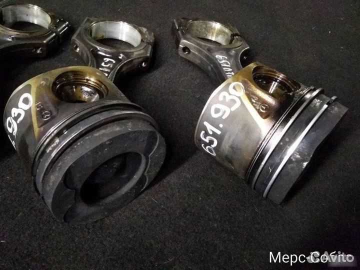 Поршень Mercedes OM651