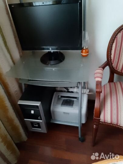 Компьютерный стол