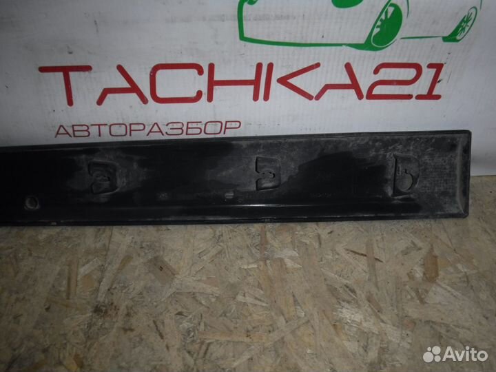 Накладка двери задней левой Renault Kangoo (8-16)