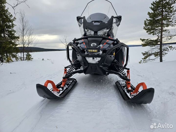 BRP Lynx Commander 900 ACE LTD