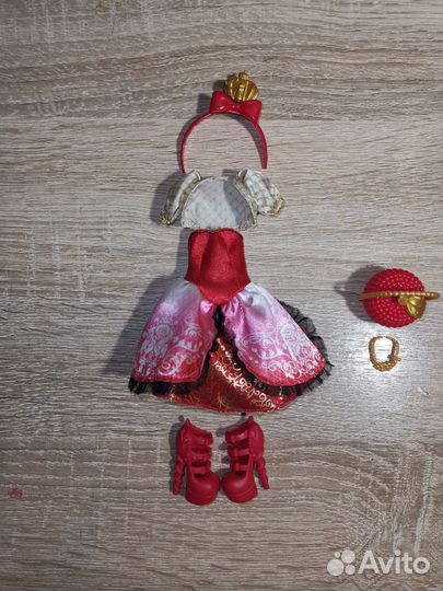 Одежда куклы Эвер Афтер Хай Эппл Вайт базовая