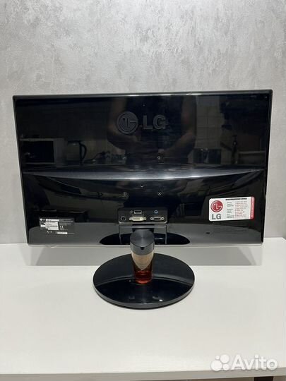 Монитор LG