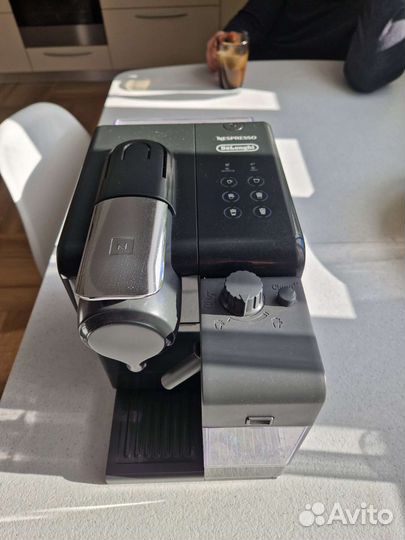 Капсульная кофемашина delonghi nespresso