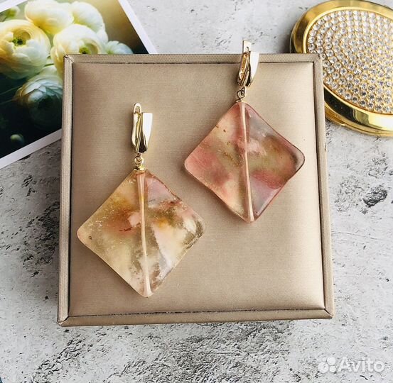 Серьги из натуральных камней