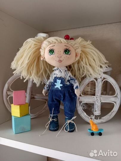 Кукла текстильная