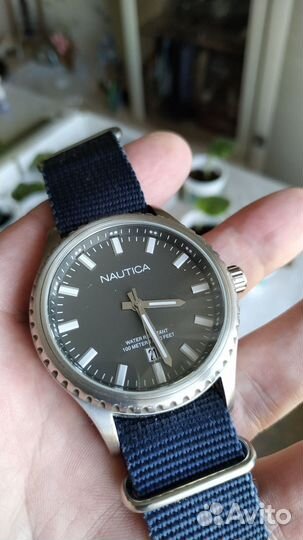 Часы Nautica