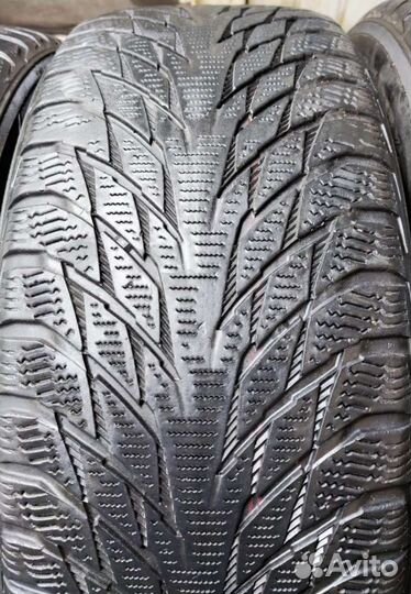 Nokian Tyres Hakkapeliitta R2 SUV 235/55 R17 103R
