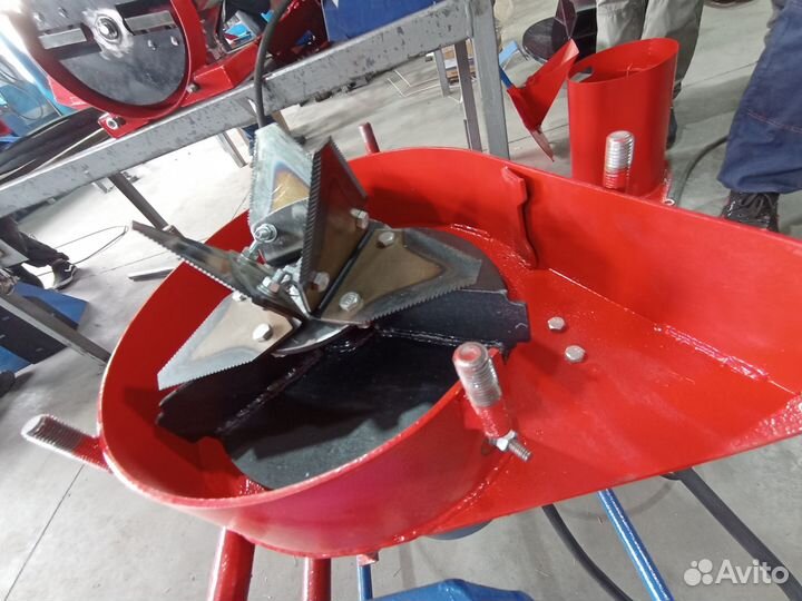 Измельчитель травы и веток 2в1 утр-311