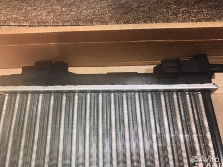 Фольксваген Поло 2010-2019гг радиатор