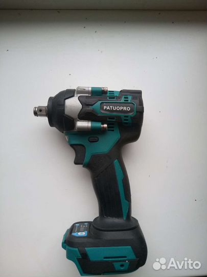 Гайковерт ударный аккумуляторный