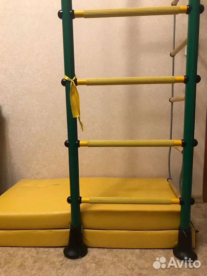 Шведская стенка с турником и брусьями бу