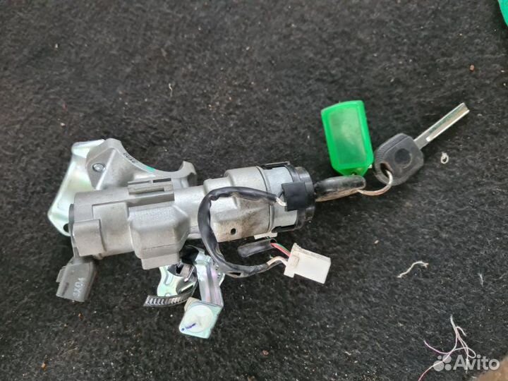 Замок зажигания Hyundai Solaris 2012