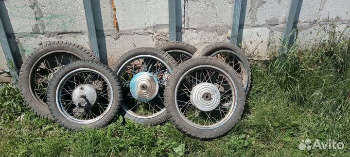 Колеса на мотоцикл