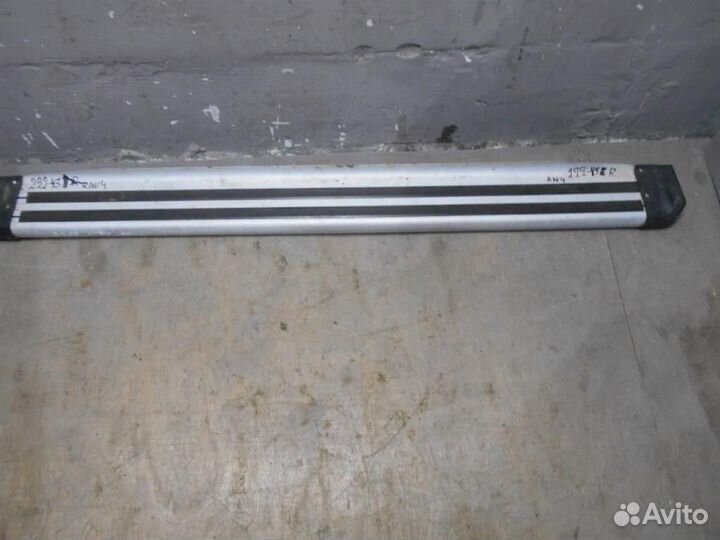 Подножка от Toyota RAV 4 2006-2013