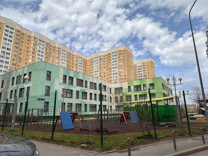 Комната 6 м² в 5-к., 1/19 эт.