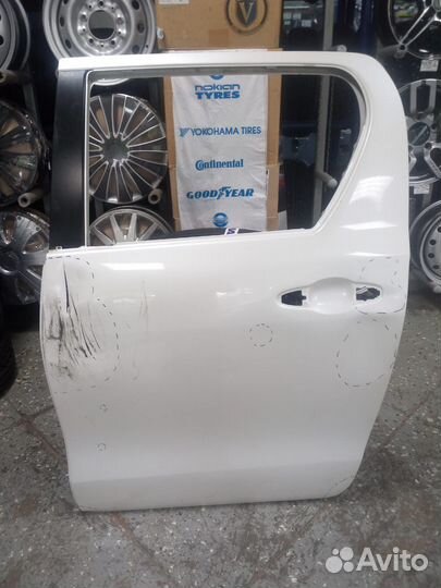 Задняя левая дверь Б.У Оригинал Toyota Hilux