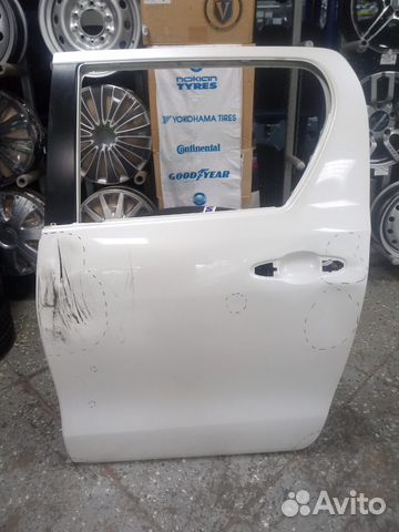 Задняя левая дверь Б.У Оригинал Toyota Hilux